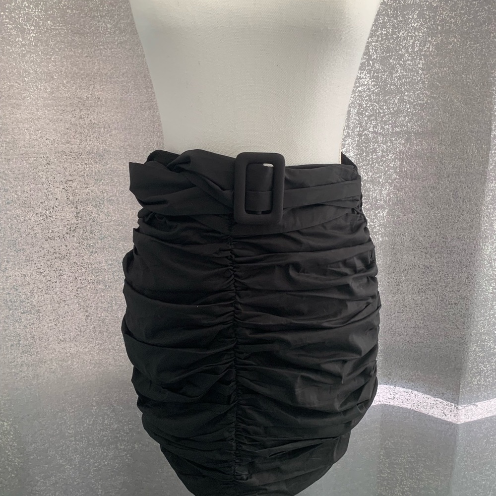 Fashion nova skirt
